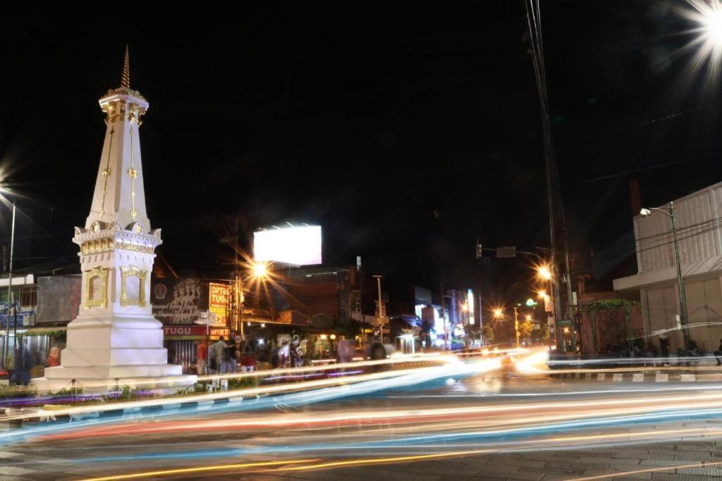 โอโย 347 บายัง บราเดอร์ เกสต์เฮาส์ Maguwo ภายนอก รูปภาพ
