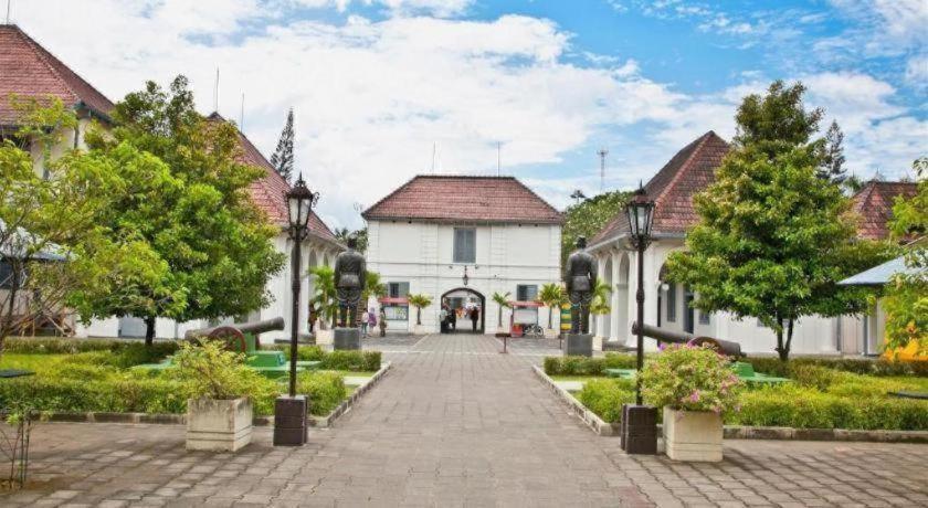 โอโย 347 บายัง บราเดอร์ เกสต์เฮาส์ Maguwo ภายนอก รูปภาพ